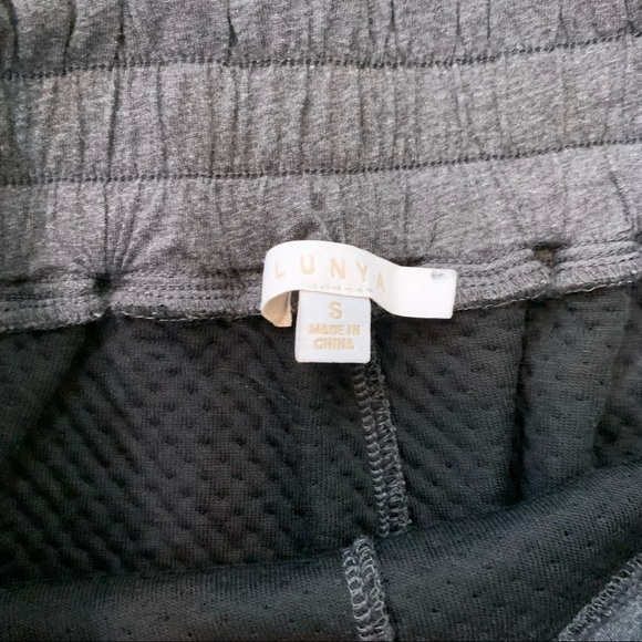 NWOT Lunya Restore Double Faced High Rise Shorts - Picture 5 of 6